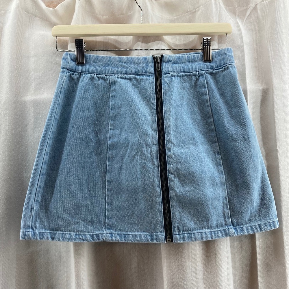 FOREVER 21 Light Wash Denim A-Line Mini Skirt Zip‎ Front Women S Streetwear